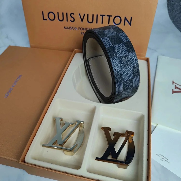 Fashionable and versatile belt 036