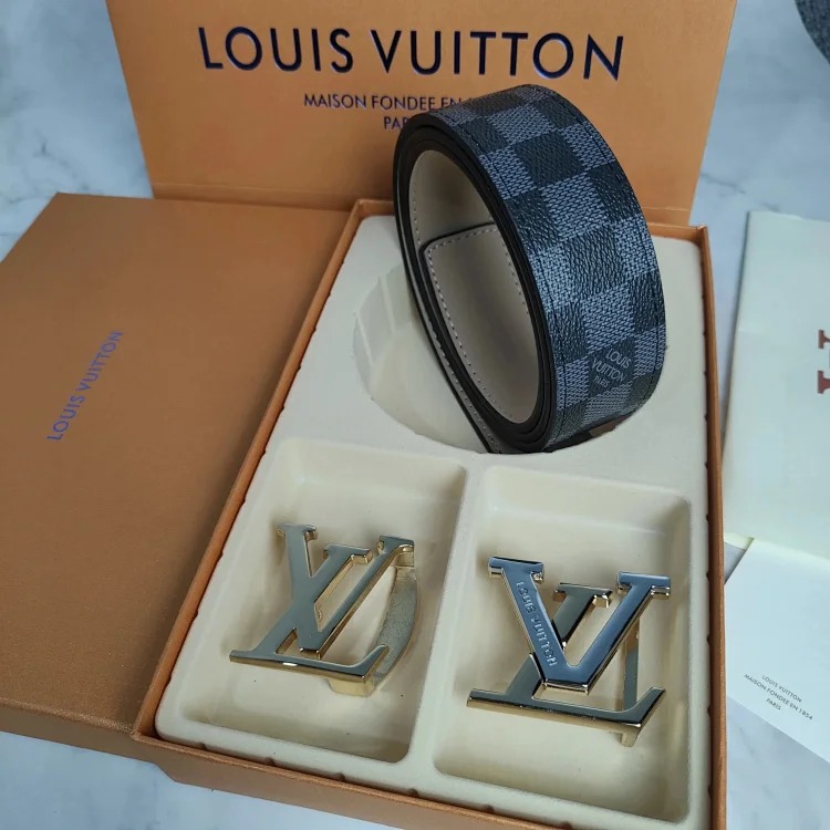Fashionable and versatile belt 036