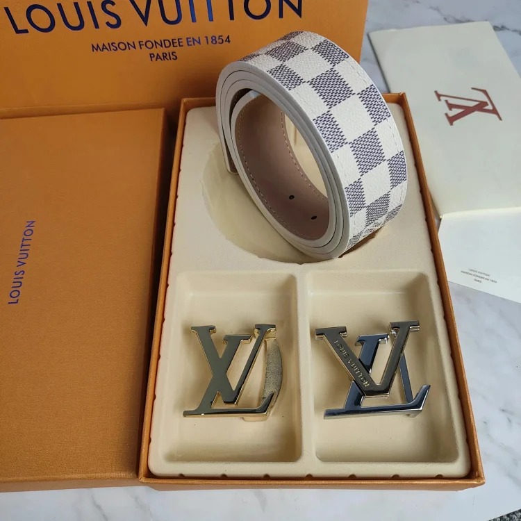 Fashionable and versatile belt 036