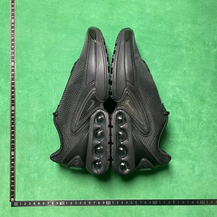 L7W sports air shoes