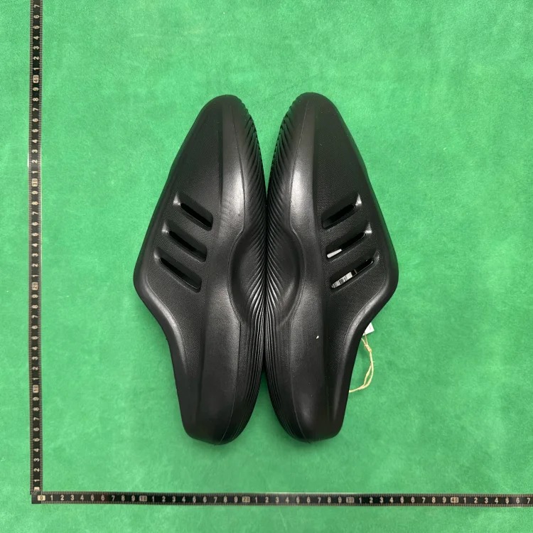 9LW hole slippers