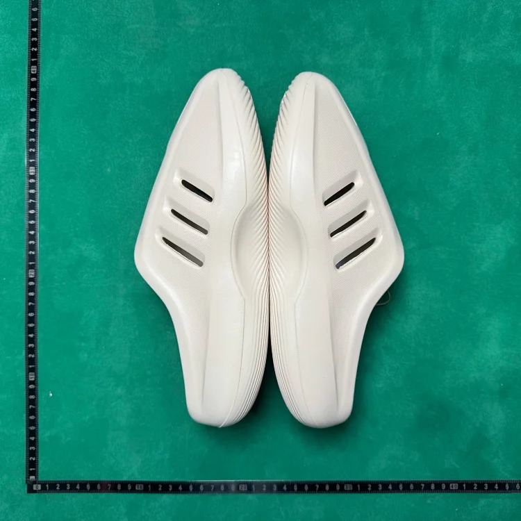 9LW hole slippers