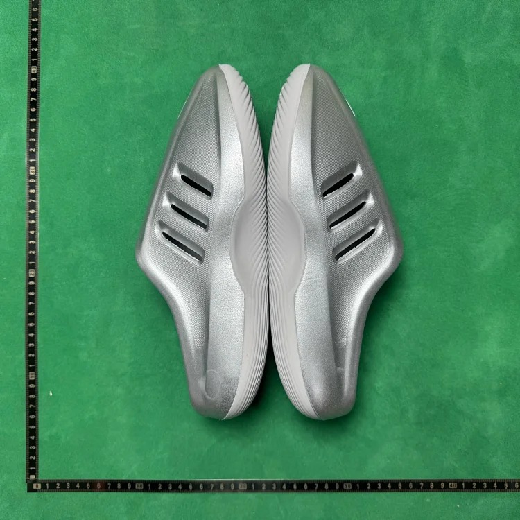 9LW hole slippers