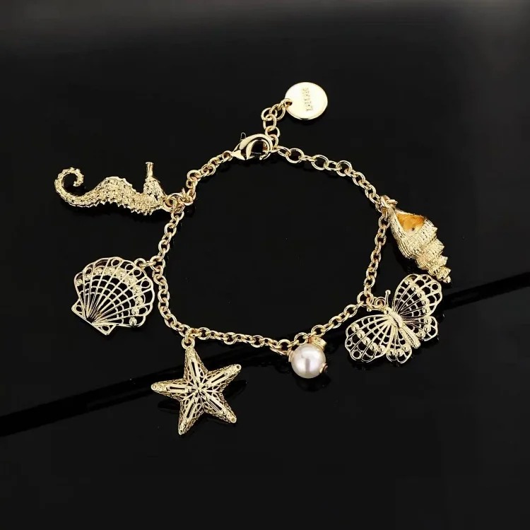 High version steel stamped small fragrance style vintage bracelet