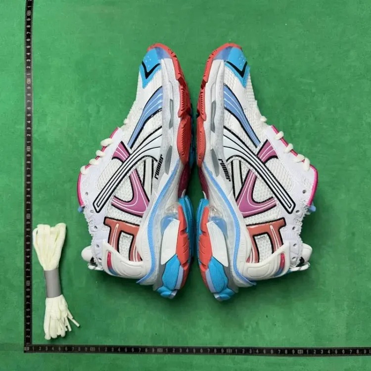GO7 Sneakers 72