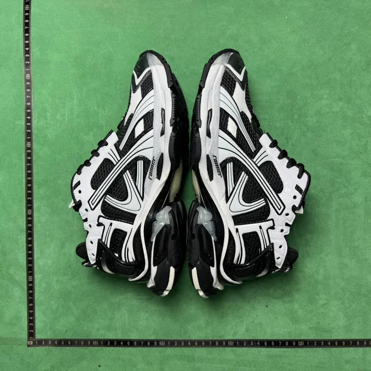 GO7 Sneakers 72