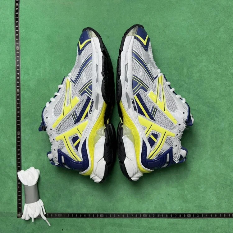 GO7 Sneakers 72