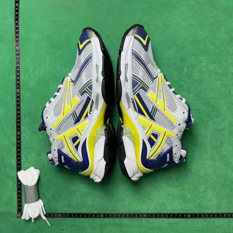 GO7 Sneakers 72