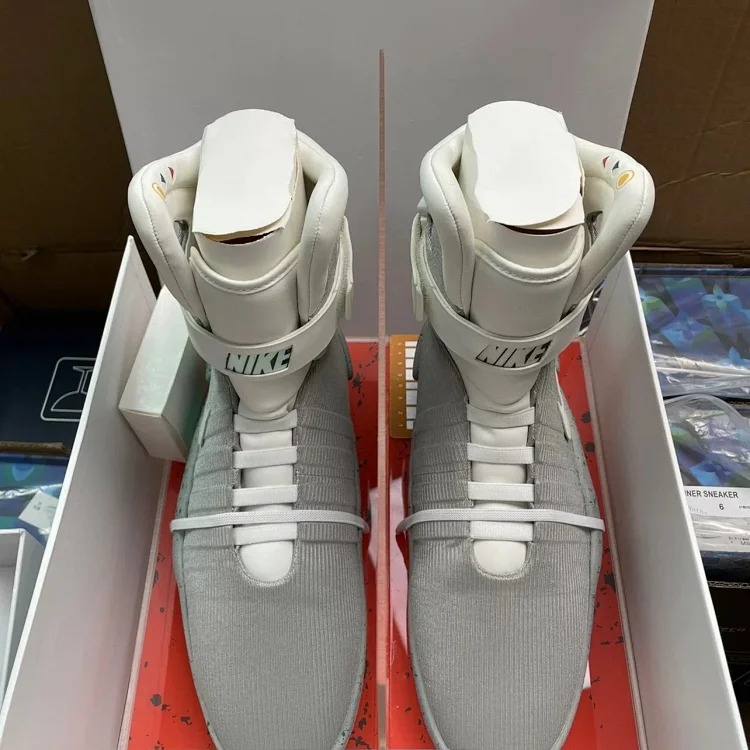 Sneakers 58